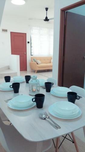 Cosy Home2stay @ Tebrau