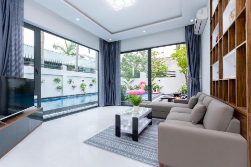 Villa H? B?i Sunrise G?n B�i T?m