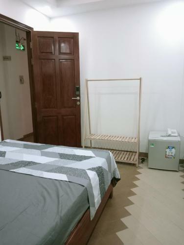 Hotel Anh Truc House