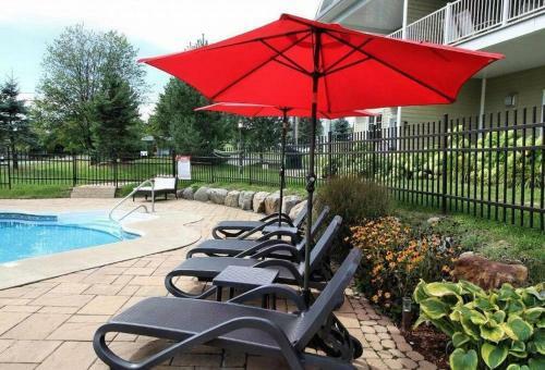 Le Champlain 101- Condo Avec Piscine & Gym