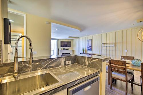 Apartamento Stunning Oceanside Condo With Walk To The Beach