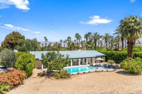 New! Lush Desert Retreat W/ Private Pool & Mountain Views