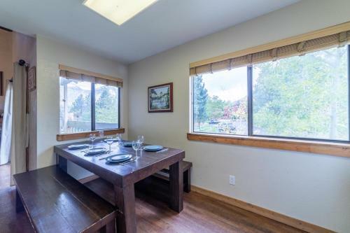 #527 Spacious Condo With Stunning Views