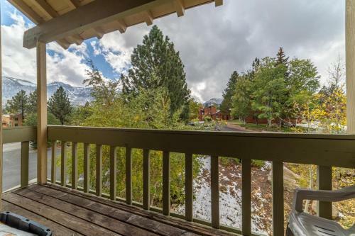 #527 Spacious Condo With Stunning Views