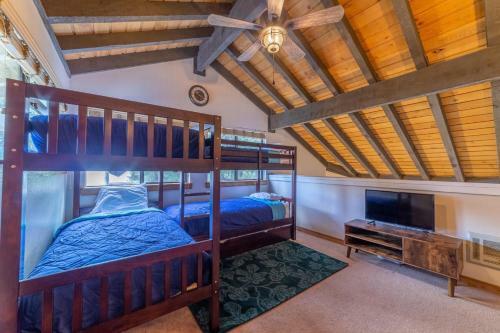 #527 Spacious Condo With Stunning Views
