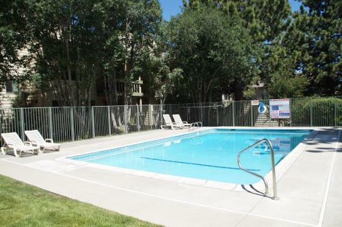 #527 Spacious Condo With Stunning Views