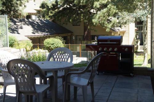 #528 Cozy La Vista Blanc Condo With Great Views