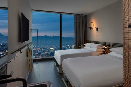 Hotel Moxy Downtown Los Angeles