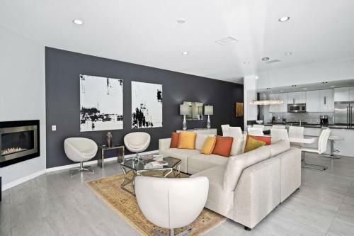 Spectacular Home In The Morrison W/ Private Pool