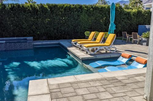Modern Paradise Escape