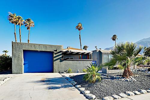 Modern Paradise Escape