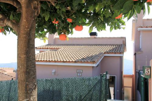 Fabulous 3-bed House 8kms From Javea