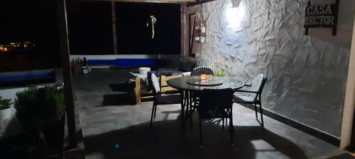 Casa H�ctor, Piscina Salada Y Climatizada