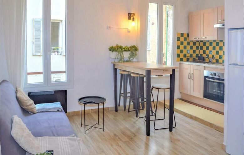 Amazing Apartment In Barjols With 1 Bedrooms