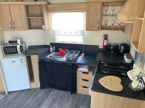 Caravan For Rent Chapel St Leonard?s