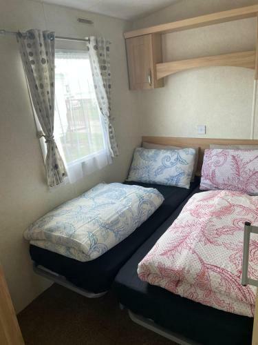 Caravan For Rent Chapel St Leonard?s