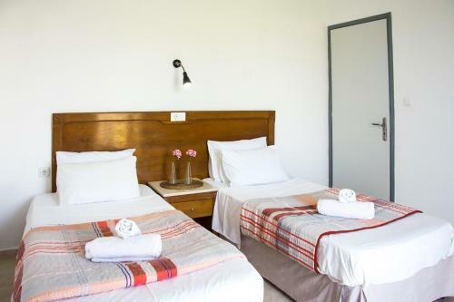 Hostal Kokkinia Gardens