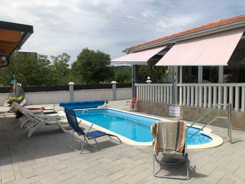 Resort Longer Life With Swimming Pool