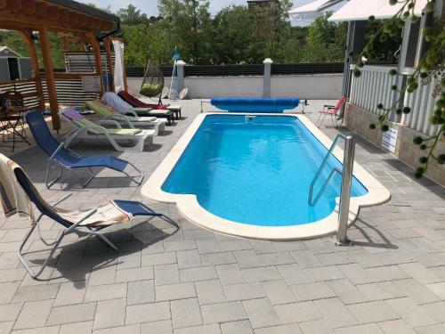 Resort Longer Life With Swimming Pool