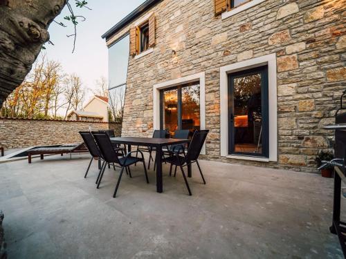 Villa Begonia With Swimming Pool, Privlaka Zadar