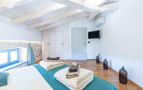 Villa Pi With Heated Pool