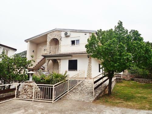 Apartments Darija