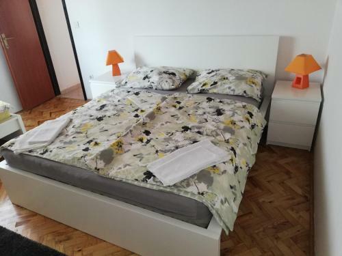 Hostal Sobe Zimmer Rooms Nika