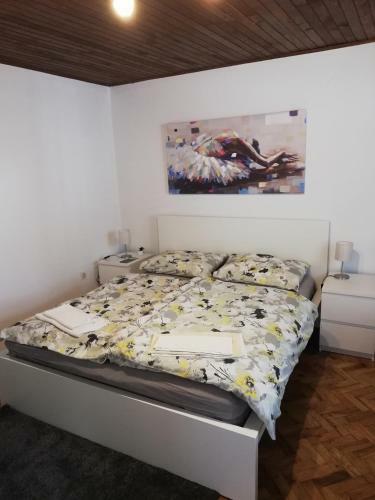 Hostal Sobe Zimmer Rooms Nika
