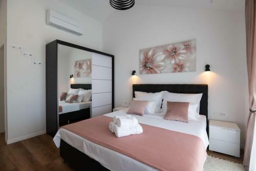 Beautiful Villa Carevica