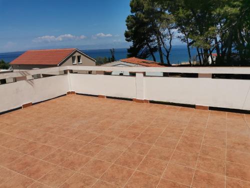 Apartment 2 Near The Sea