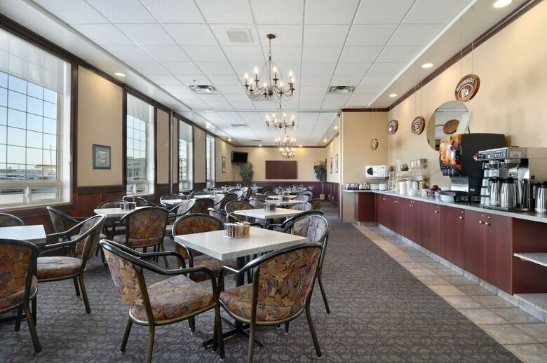 Hotel Ramada Inn & Suites Red Deer
