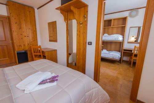 Hotel Iris
