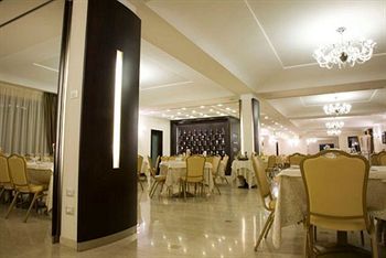 Magic Hotel