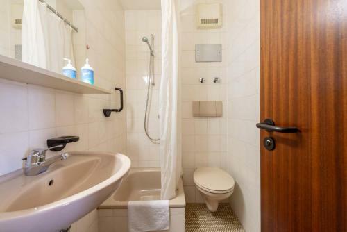 Hostal Enjoyhotel Garni Korntal