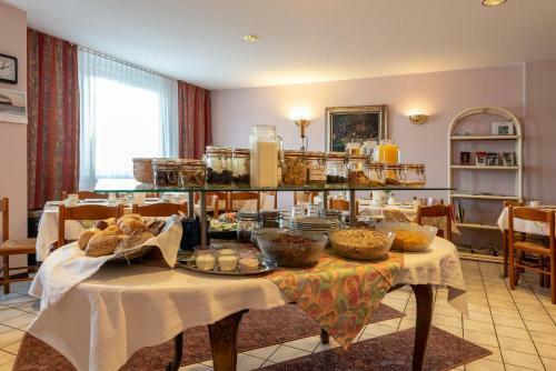 Hostal Enjoyhotel Garni Korntal