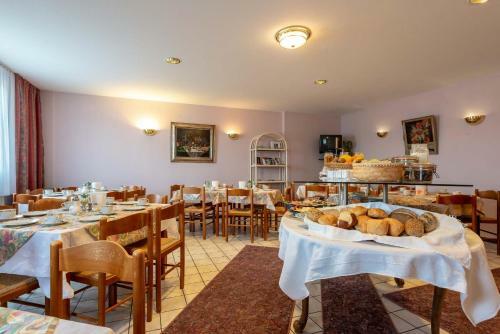 Hostal Enjoyhotel Garni Korntal