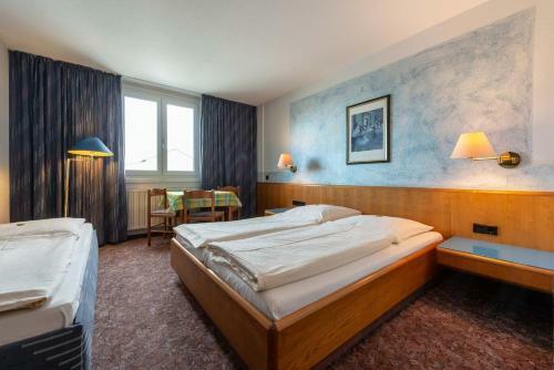 Hostal Enjoyhotel Garni Korntal