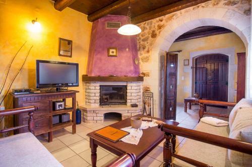 Aparthotel Samonas Traditional Settlement