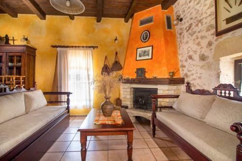 Aparthotel Samonas Traditional Settlement
