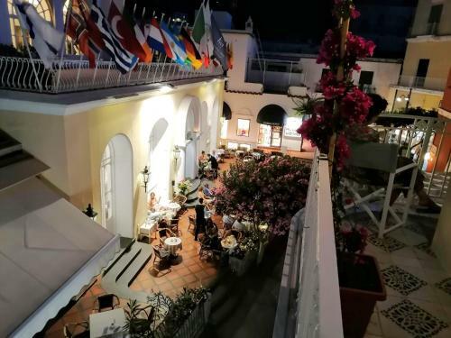 Apartamento Camerelle 7, Domus Letteraria