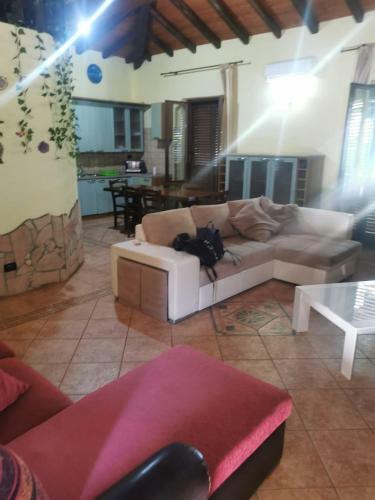 Villa Giulia, Villa Indipendente Con Giardino