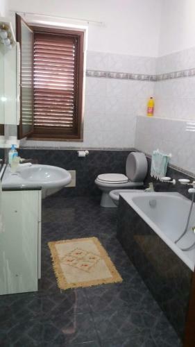 Villa Giulia, Villa Indipendente Con Giardino