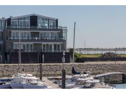 Bright Modern Apartment With Large Balconies, Located Directly On The Marina
