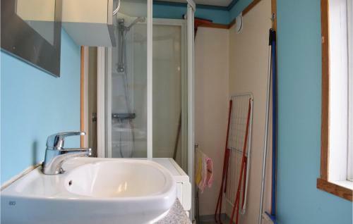 Nice Apartment In S-4275 S�velandsvik With Wifi And 2 Bedrooms
