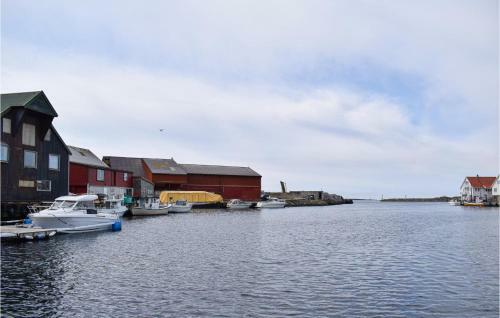 Nice Apartment In S-4275 S�velandsvik With Wifi And 2 Bedrooms