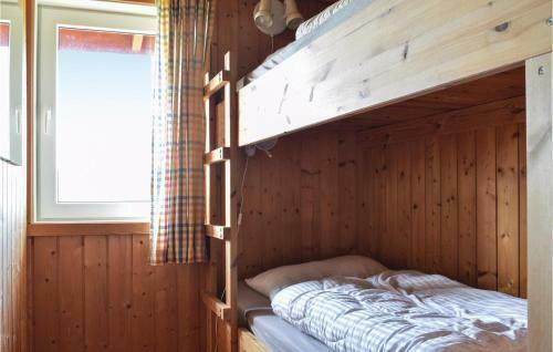 Three-bedroom Holiday Home In Sandvoll