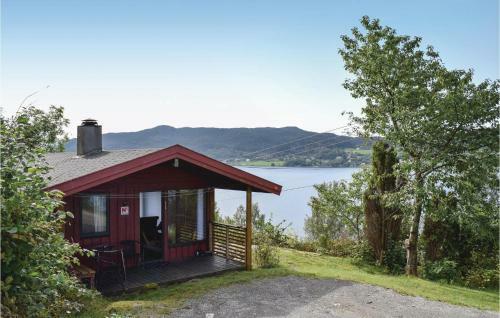 Three-bedroom Holiday Home In Sandvoll