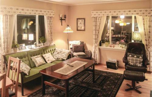 Five-bedroom Holiday Home In Seim