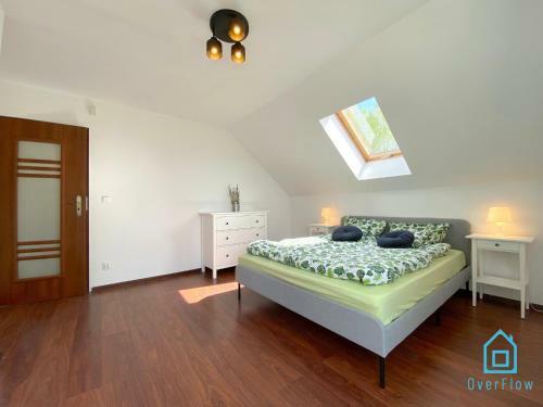 Loft Apartment - Ca?oroczny Apartament Nad Jeziorem Kamie?