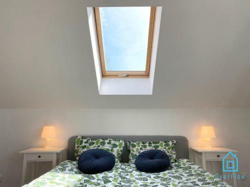Loft Apartment - Ca?oroczny Apartament Nad Jeziorem Kamie?